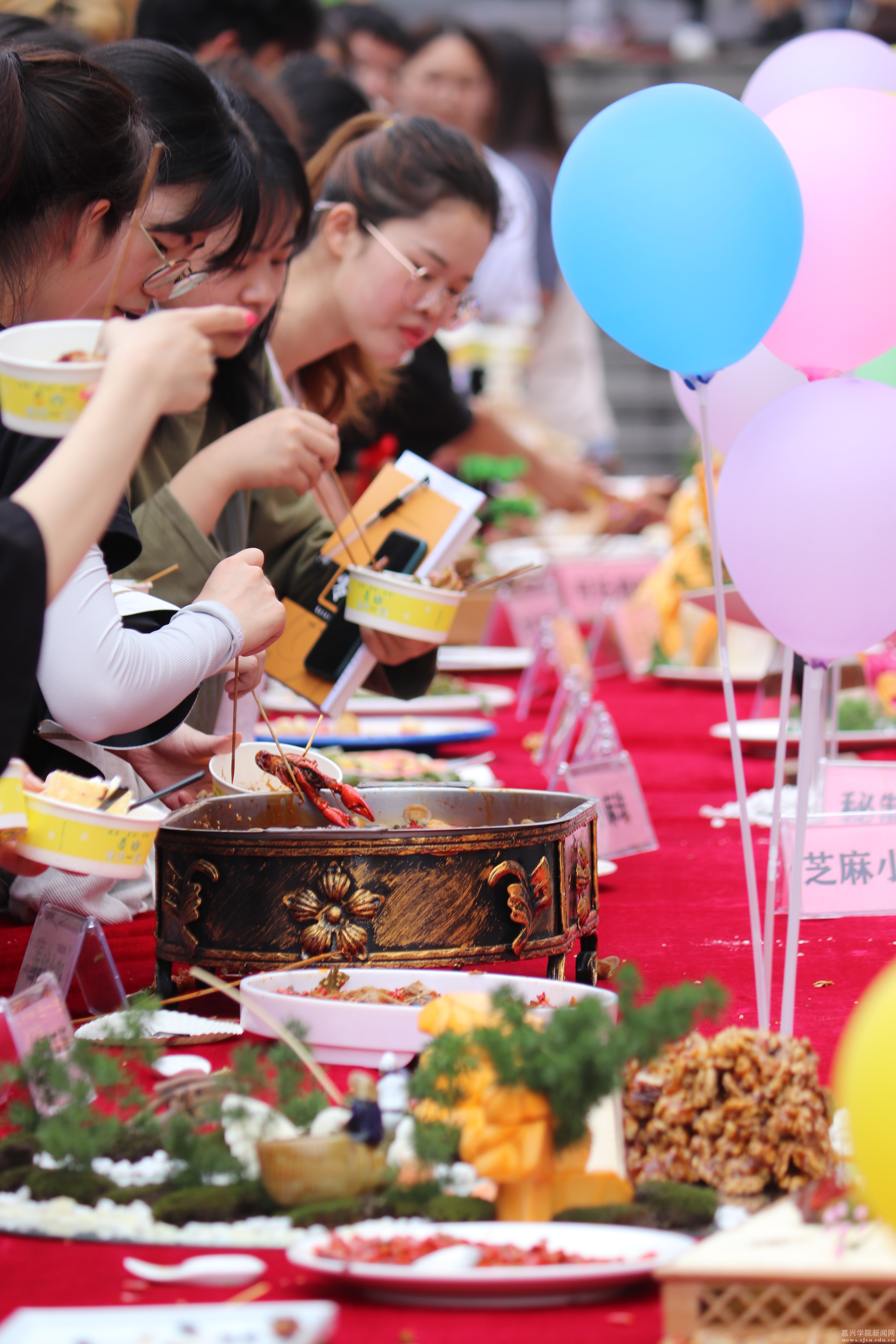 喜迎建党百年，共筑美好“食”光 皇冠首届美食文化节顺利举行